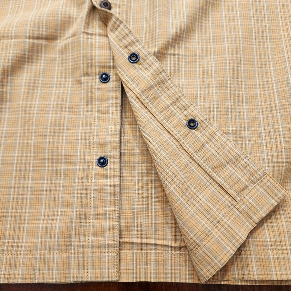 5.11 Tactical Series Shirt Sz Medium Tan Plaid Snap Up Covert Conceal Carry CCW - Picture 3 of 8